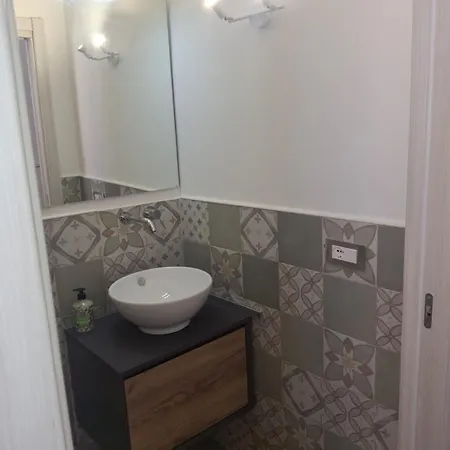 Cosmopolitan Apartment